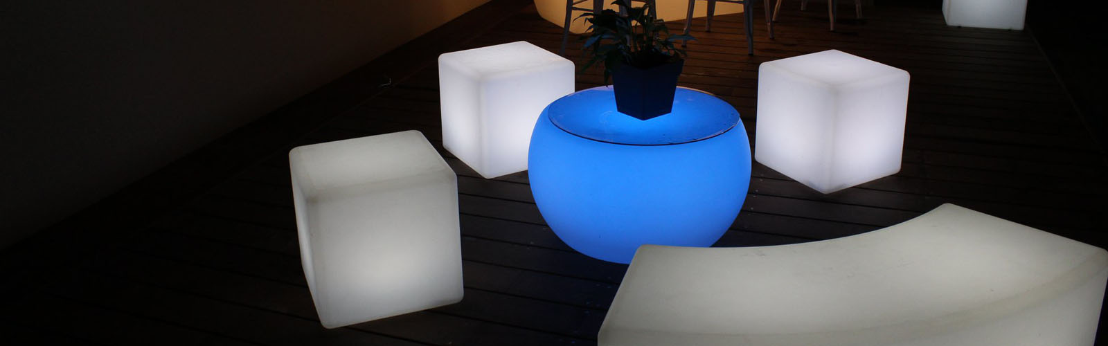 CUBE LUMINEUX SLIDE 18