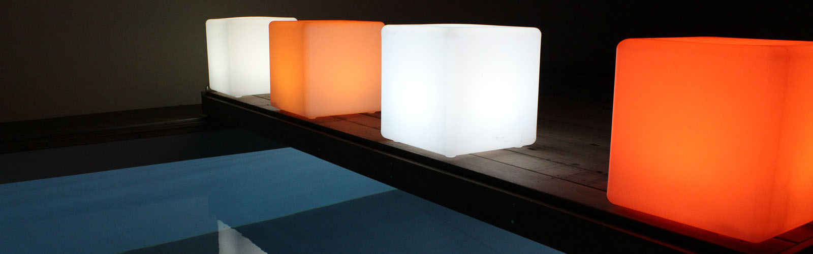 CUBE LUMINEUX SLIDE 22