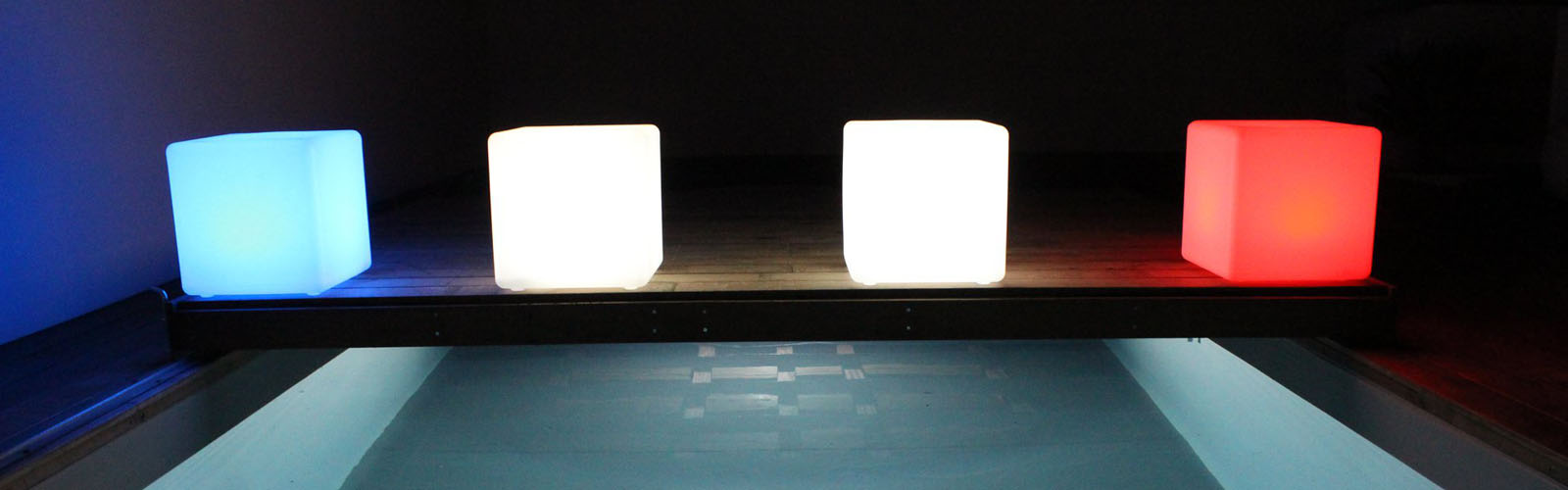 CUBE LUMINEUX SLIDE 23