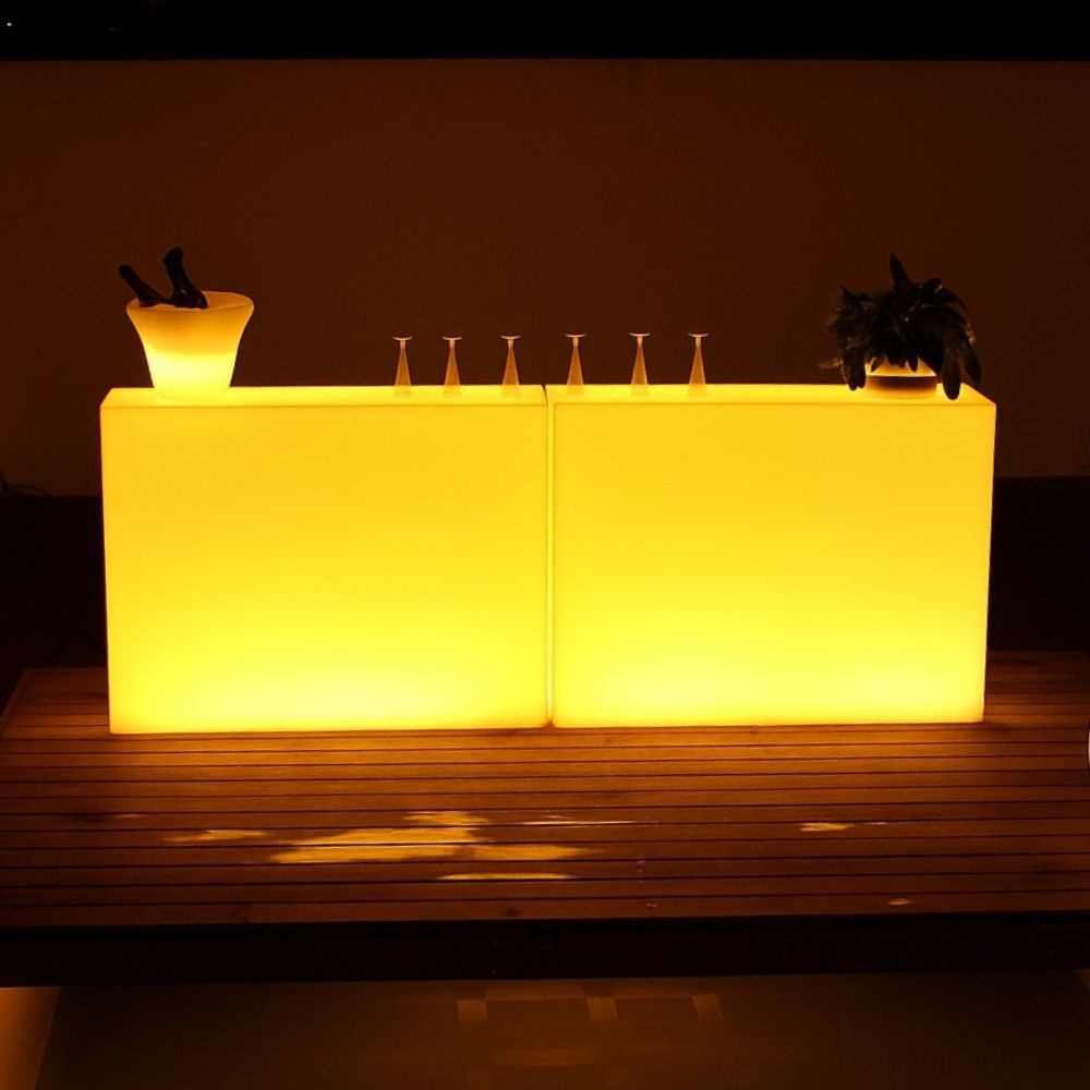 bar-lumineux-jaune-bresil