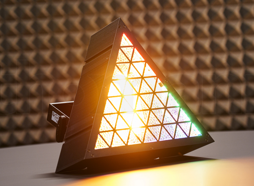 screenshot_2025-07-23_at_14-32-01_varytec_retro_blinder_tri_180_-_thomann_france